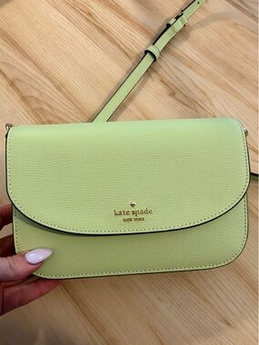 🍏🍐🍋‍🟩💚 Kate Spade spring green crossbody bag